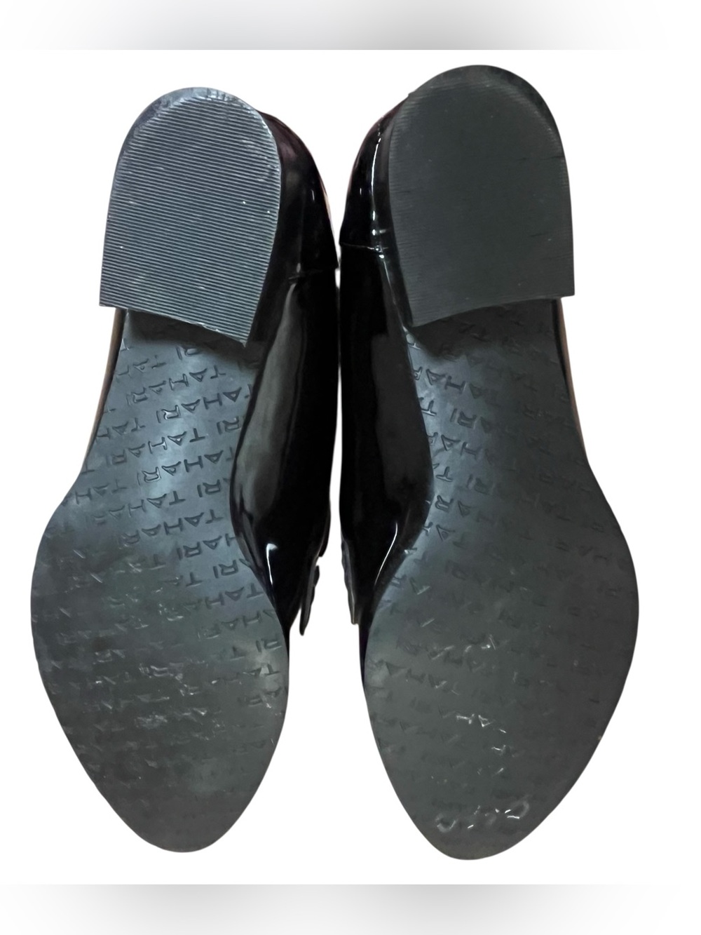Tahari Patent Leather Lainey Penny Loafers Tassel — Size 8 - Picture 11 of 11